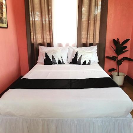 Agimats Crib Palawan Apartment Puerto Princesa Ngoại thất bức ảnh